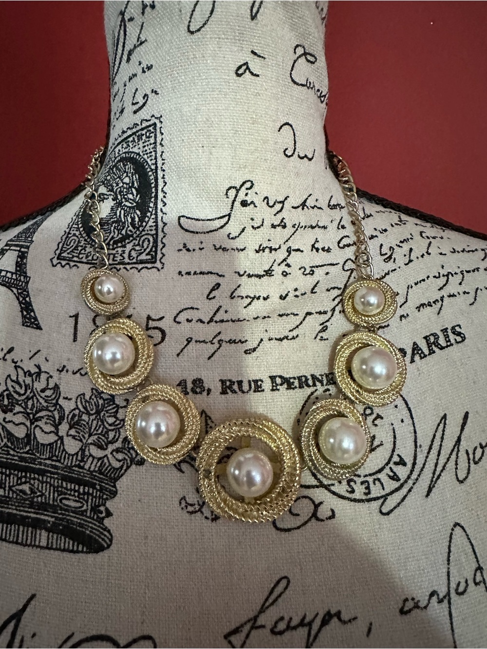 Elegant Gold-Tone Pearl Statement Necklace